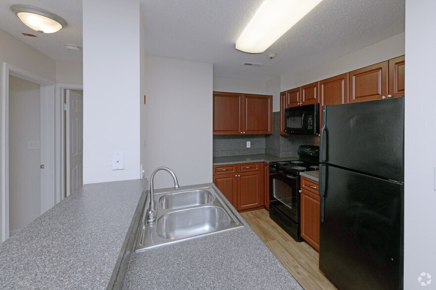 More Photos Of 100 Elena St, Cranston Apartments For Sale