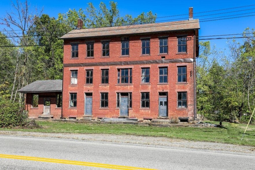 More Photos Of 9401 Tallmadge Rd, Diamond Hotel For Sale