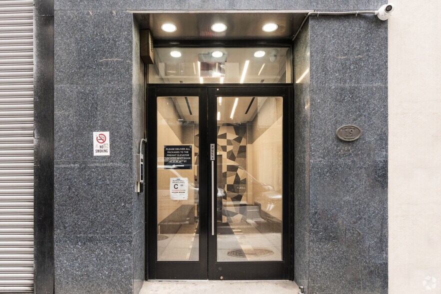 More Photos Of 19-21 W 36th St, New York Office For Lease