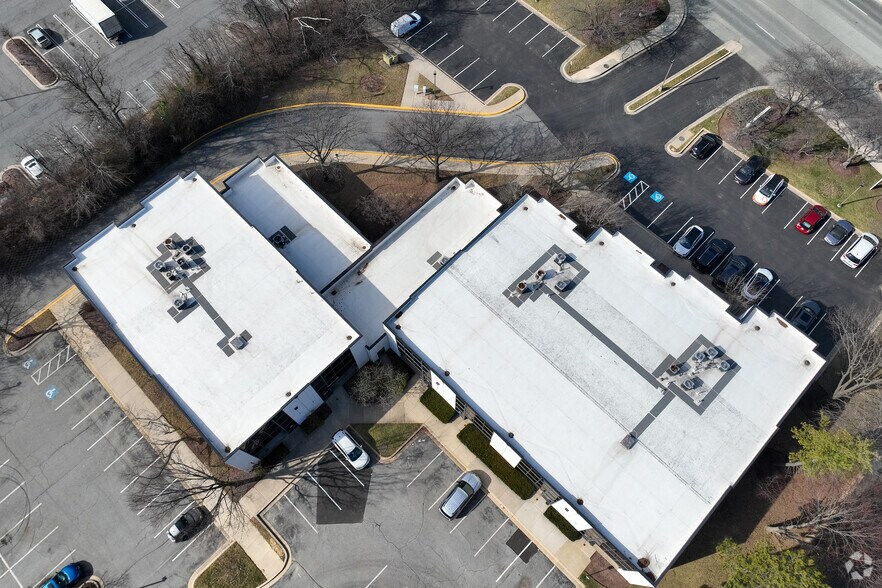 More Photos Of 350-364 Christopher Ave, Gaithersburg Medical For Lease