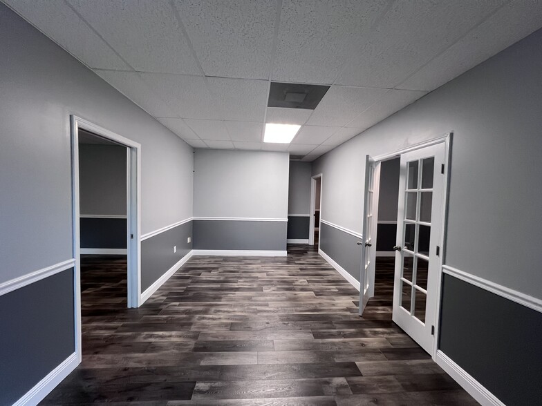 More Photos Of 601 N Congress Ave, Delray Beach Showroom For Lease