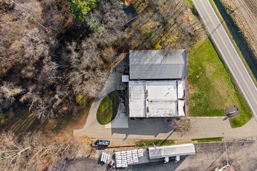 More Photos Of 8028 Newark Rd, Mount Vernon Industrial For Sale