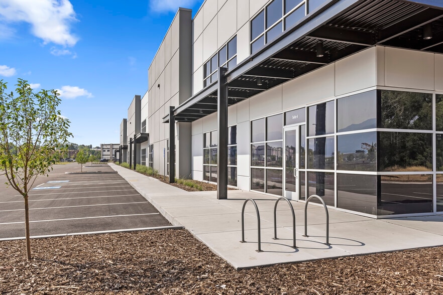 More Photos Of 626 W Stockman Way, Ogden Distribution For Lease