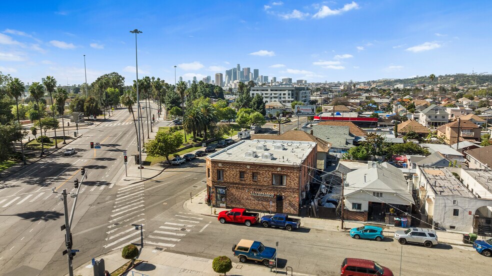 More Photos Of 3229-3235 N Main St, Los Angeles Storefront Retail Residential For Lease