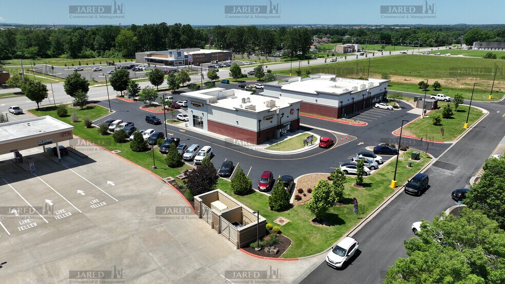 More Photos Of 4962 Elm Springs Rd, Springdale General Retail For Lease