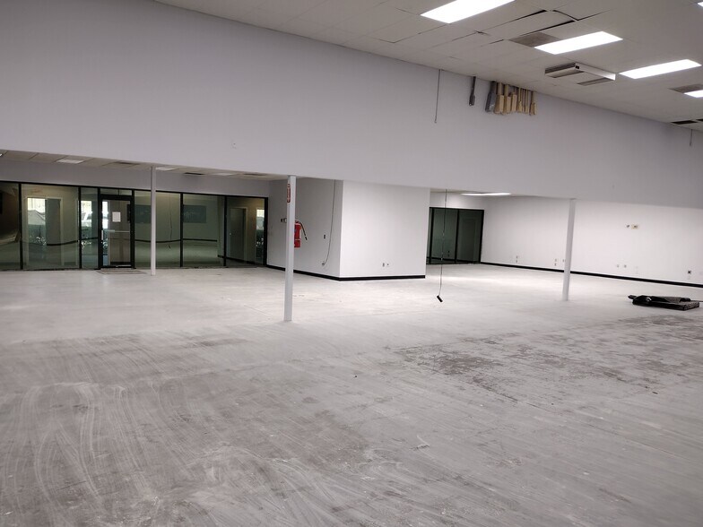 More Photos Of 4211 Jvl Industrial Park Dr, Marietta Warehouse For Lease