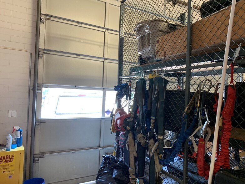 More Photos Of 431 W Baseline, Claremont Office For Lease
