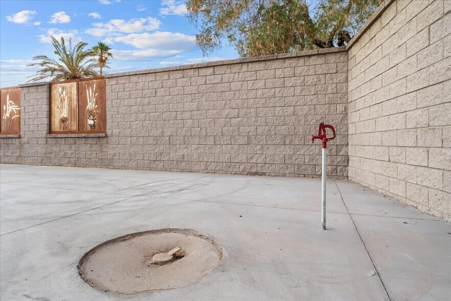 More Photos Of 3388 London Bridge rd, Lake Havasu City Industrial For Sale