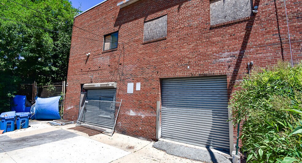 More Photos Of 233 Van Buren St NW, Washington Warehouse For Sale