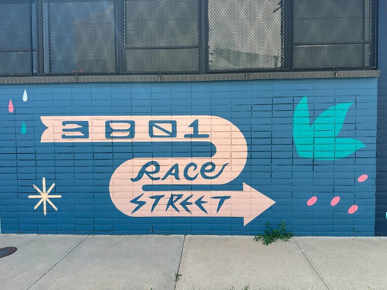 More Photos Of 3801 Race St, Denver Showroom For Lease