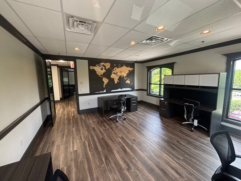 More Photos Of 3325 Aspen Grove Dr, Franklin Loft Creative Space For Sale