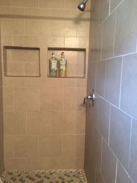 More Photos Of 2011 NW Hoover Ave, Lawton Apartments For Sale