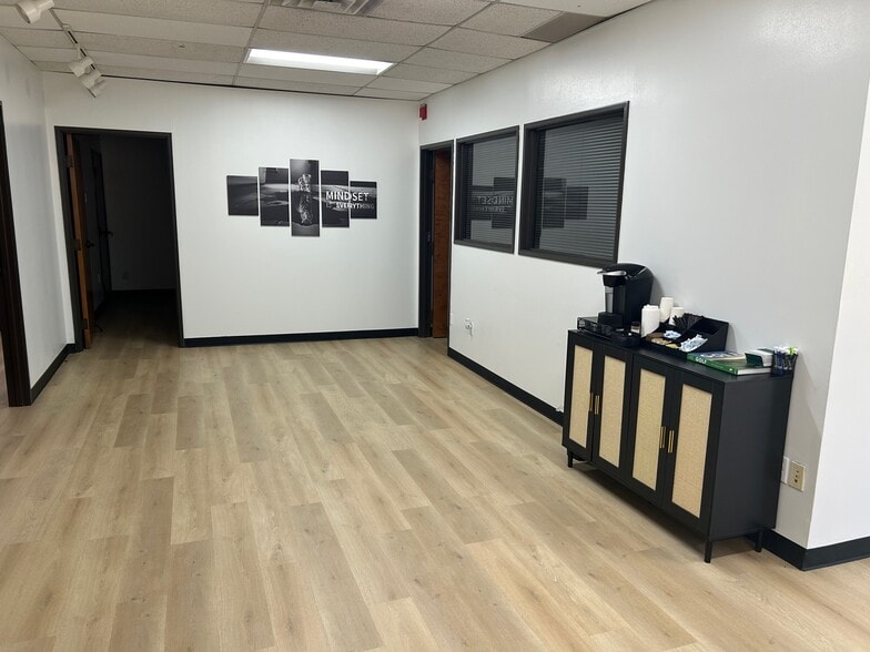 More Photos Of 12035 Shiloh Rd, Dallas Unknown For Lease