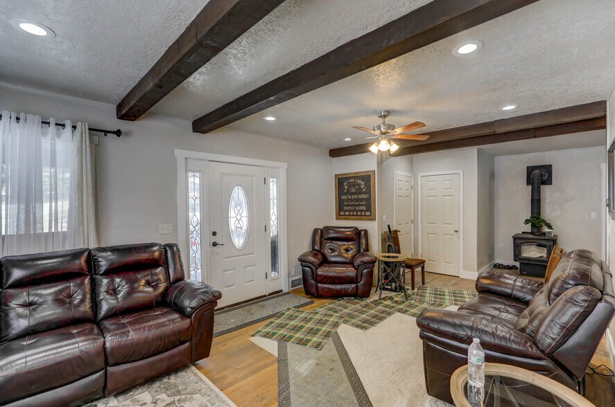 More Photos Of 305 N 3rd St, Mccall Freestanding For Sale