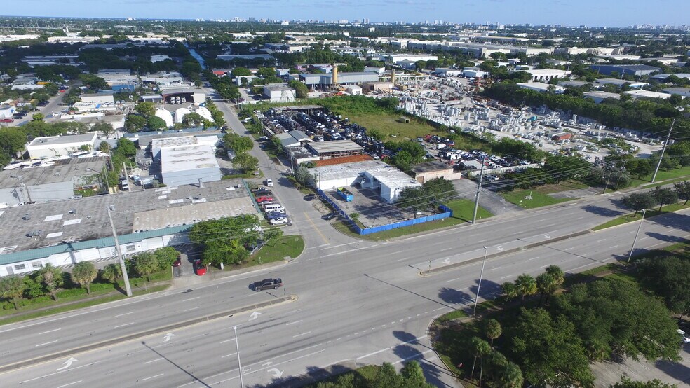 More Photos Of 2090 Powerline Rd, Pompano Beach Warehouse For Sale