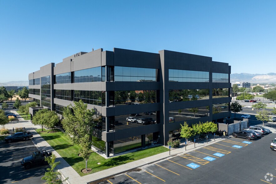 More Photos Of 10150 Centennial Pky, Sandy Office For Lease