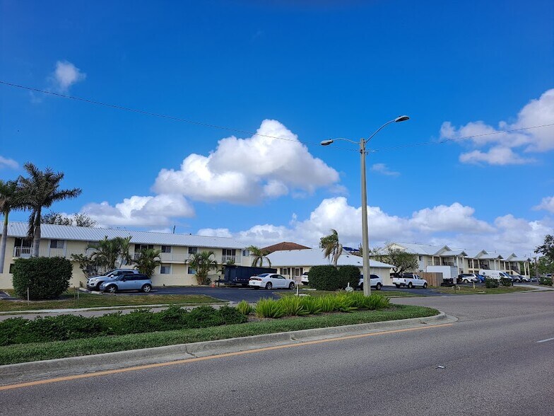 More Photos Of 4920-5004 Chiquita Blvd S, Cape Coral Apartments For Sale