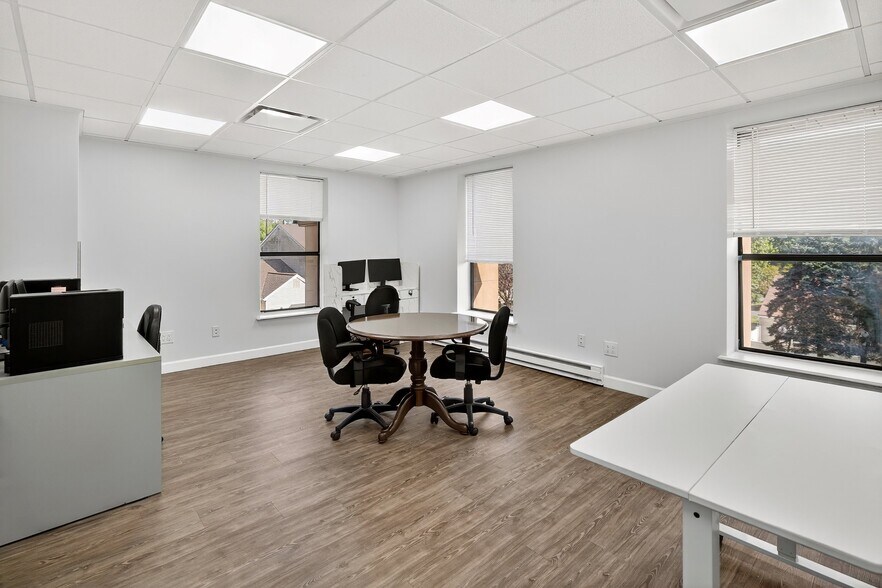 More Photos Of 228 Route 34, Old Bridge Office For Sale