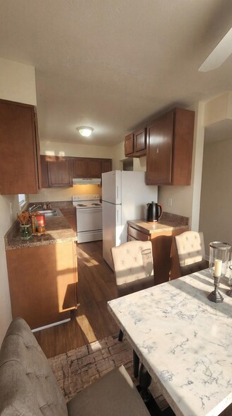 More Photos Of 7300-7310 Southside Dr, Louisville Apartments For Sale