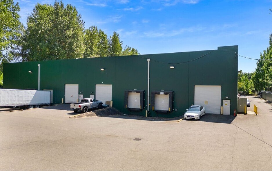 More Photos Of 16427 NE Airport Way, Portland Warehouse For Sale