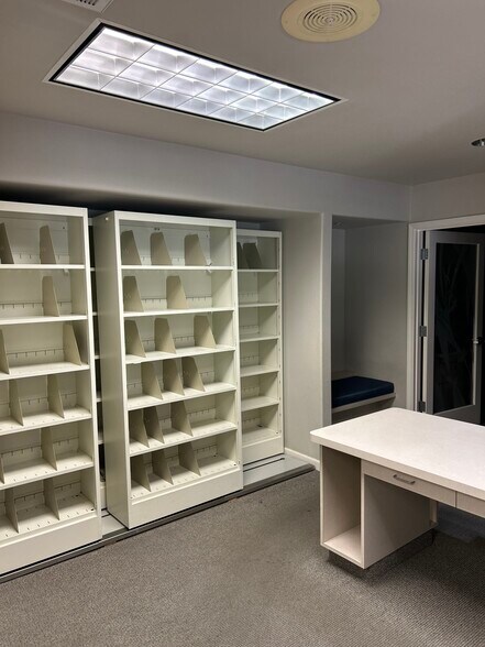 More Photos Of 493 Pleasant Valley Rd, Diamond Springs Medical For Lease