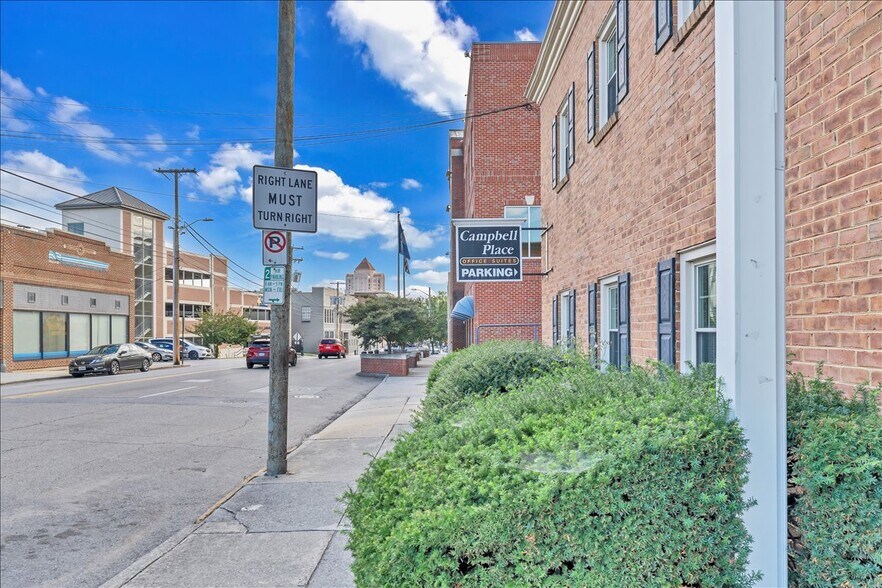 More Photos Of 356-358 Campbell Ave NW, Roanoke Office For Sale