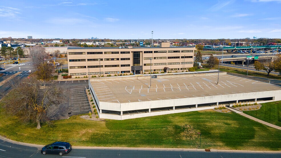 More Photos Of 9801 S Dupont Ave, Bloomington Office For Lease
