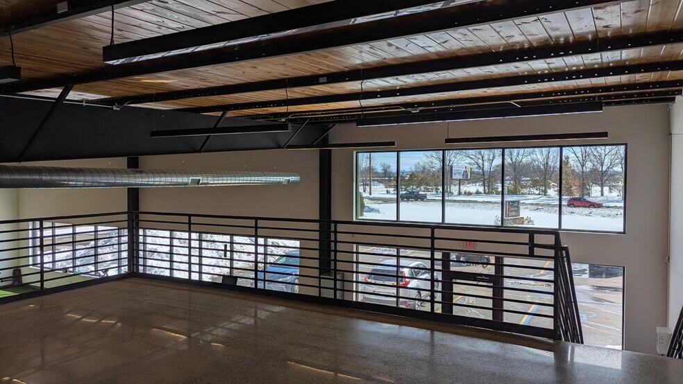 More Photos Of 707 Parsons Rd, Traverse City Storefront Retail Office For Lease