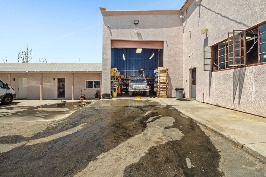 More Photos Of 484 E Redlands Blvd, San Bernardino Auto Repair For Sale