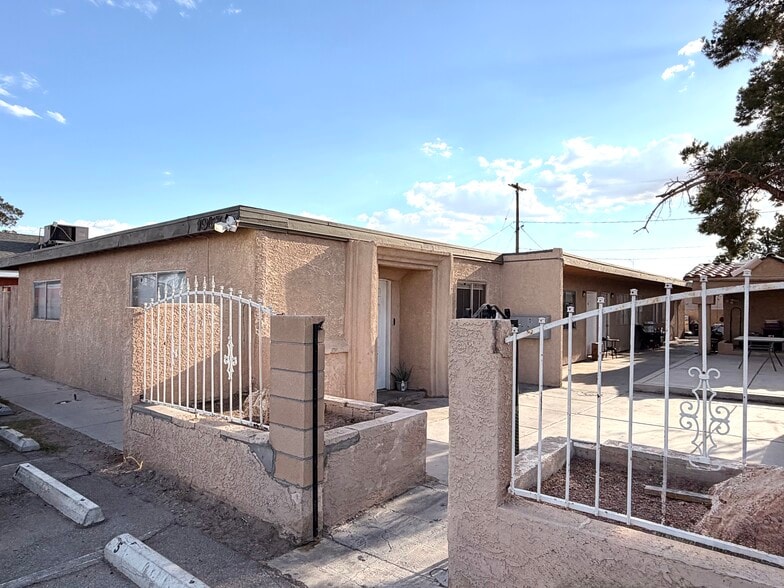 More Photos Of 1967 Linn Ln, Las Vegas Multifamily For Sale