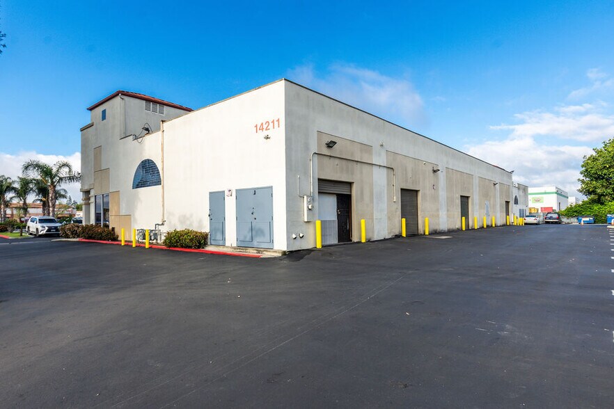 More Photos Of 14211-14221 Euclid St, Garden Grove Storefront Retail Office For Sale
