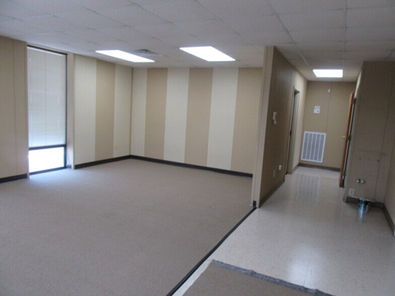 More Photos Of 2111 S Horner Blvd, Sanford General Retail For Lease