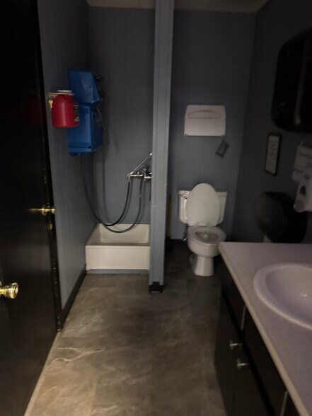 More Photos Of 1 Harold Ives Dr, North Little Rock Warehouse For Sale