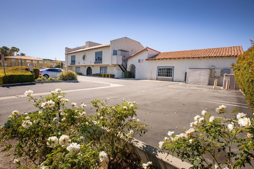 More Photos Of , Huntington Beach Office For Sale