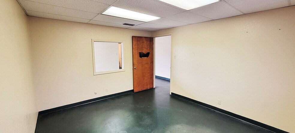 More Photos Of 6099 FM 2767, Tyler Industrial For Lease