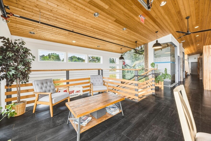 More Photos Of 1600 Carolina St, Bellingham Industrial For Sale