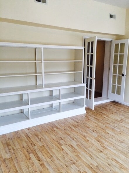 More Photos Of 521 N 1st St, Stockton Apartments For Sale