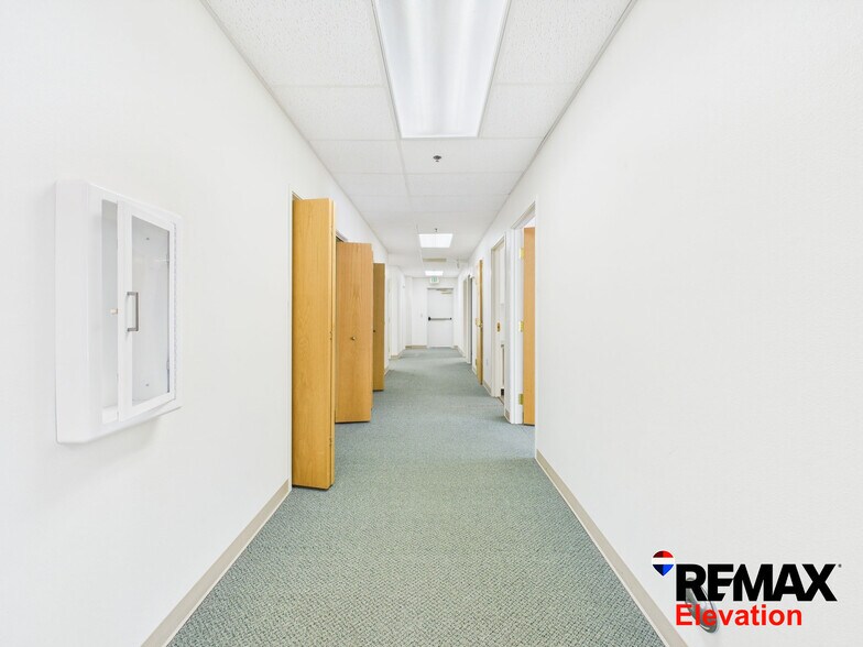 More Photos Of 156 N 6th St, Basin Office For Sale