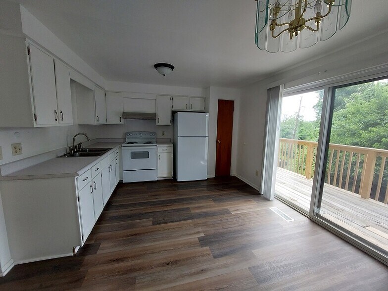 More Photos Of 435 Woodland Ave, Steubenville Apartments For Sale