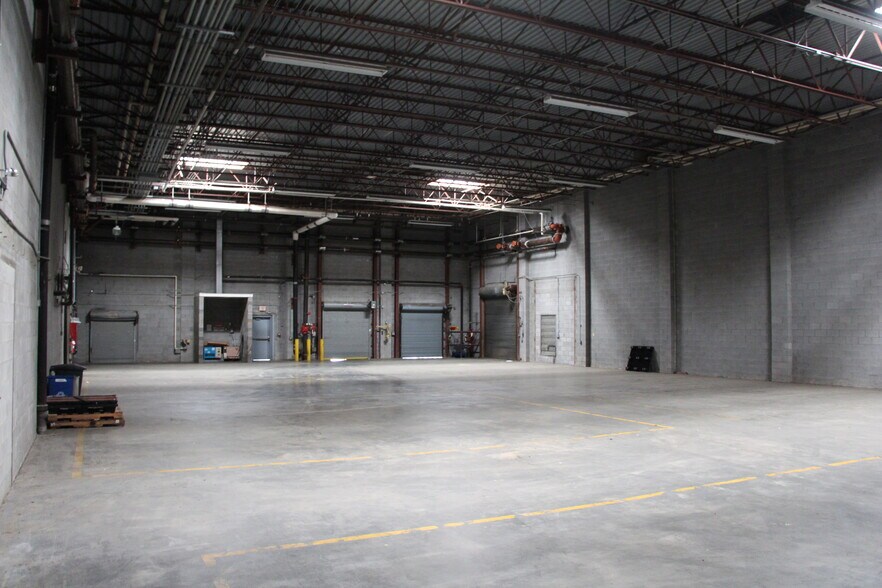 More Photos Of 458 Whitfield St, Fayetteville Manufacturing For Sale