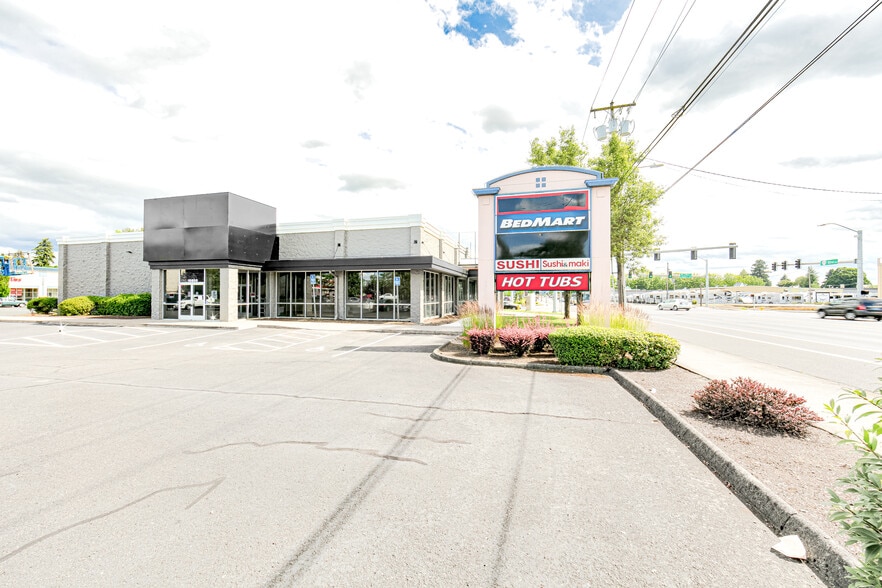 More Photos Of 10800 SE 82nd Ave, Happy Valley Storefront Retail Office For Sale