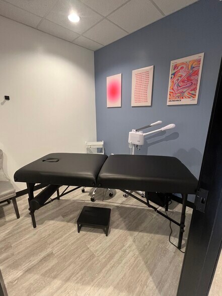 More Photos Of 5823 Prosperity Crossing, Charlotte General Retail For Lease