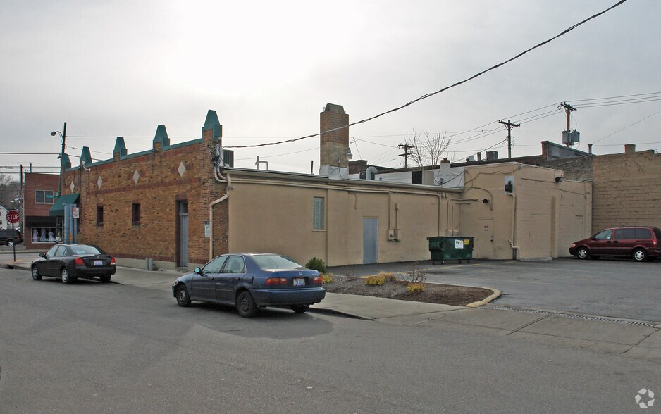 More Photos Of 1133-1139 Brown St, Dayton Storefront For Lease