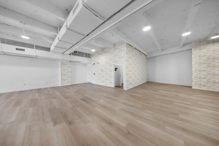 More Photos Of 9855 S Dixie Hwy, Pinecrest Freestanding For Sale