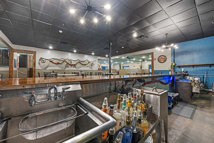 More Photos Of 1405 Gornto Rd, Valdosta Restaurant For Sale