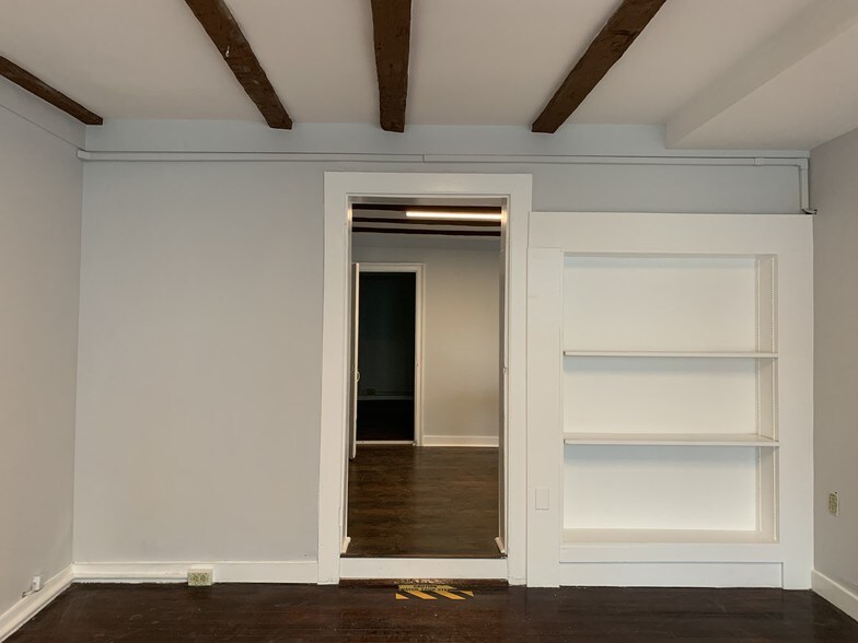 More Photos Of 26 W Main St, New Market Storefront Retail Office For Lease