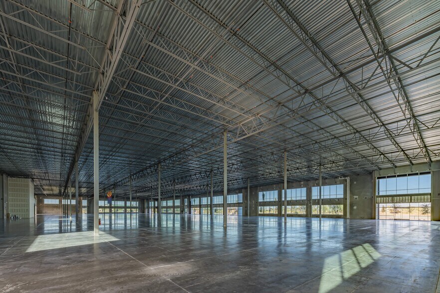 More Photos Of Bell Rd & 19th Ave, Phoenix Unknown For Lease