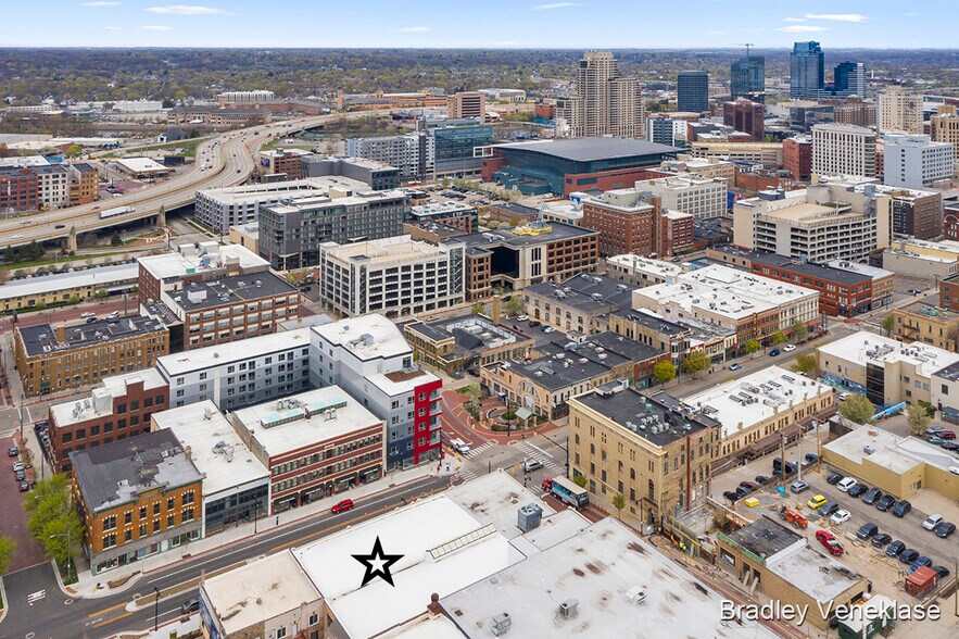 More Photos Of 200 S Division Ave, Grand Rapids Storefront Retail Office For Lease