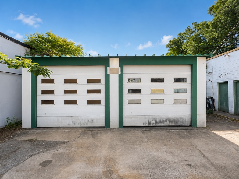 More Photos Of 1516 Dixie Trl, Raleigh Auto Repair For Lease