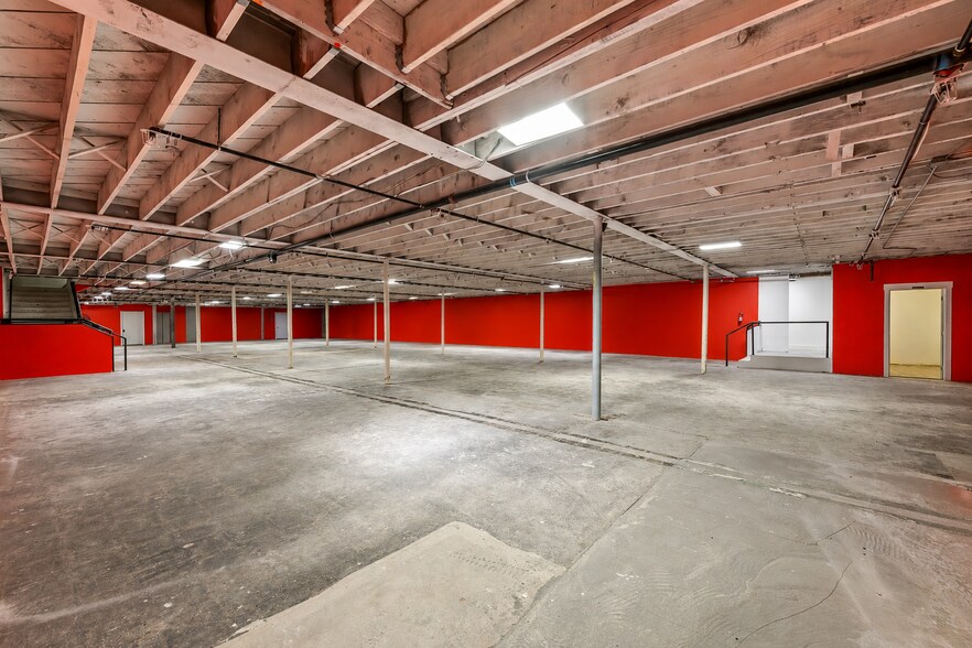 More Photos Of 7674 Main St, Midvale General Retail For Lease